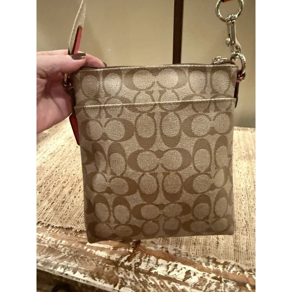 Y2K Coach Logo Signature‎ Coated Canvas Pink Trim Crossbody Swing Bag Pink Lined